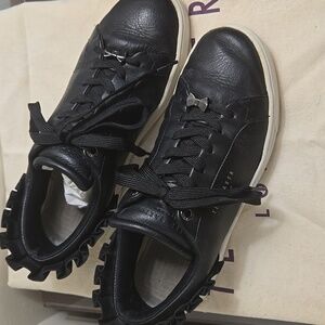 Ted Baker Womens Black Sneakers with back Ruffle and Bow Accents Size Us 7